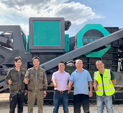 廣東佛山移動顎式破碎站，處理建筑垃圾省心省力
